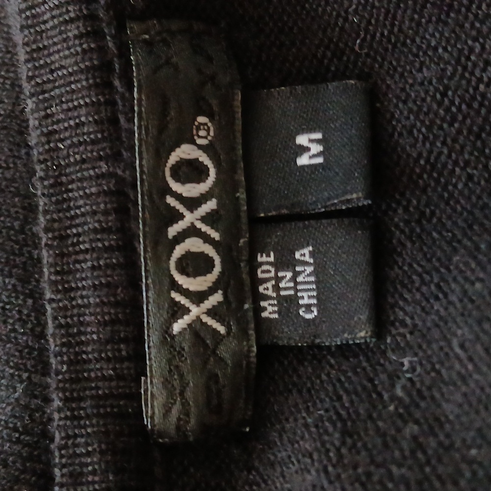 XOXO RUFFLE CARDIGAN - Picture 7 of 7